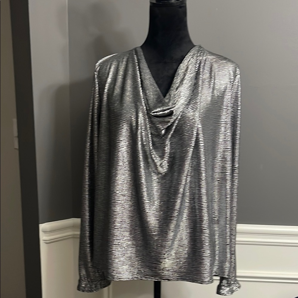 NWT, 143 Story Metallic Blouse